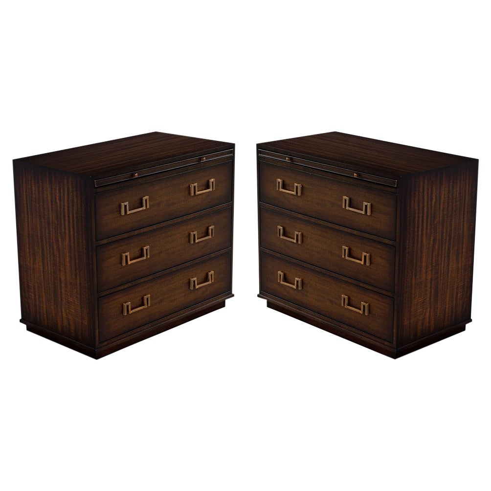 Pair of English Traditional Style Mahogany Nightstand Chests