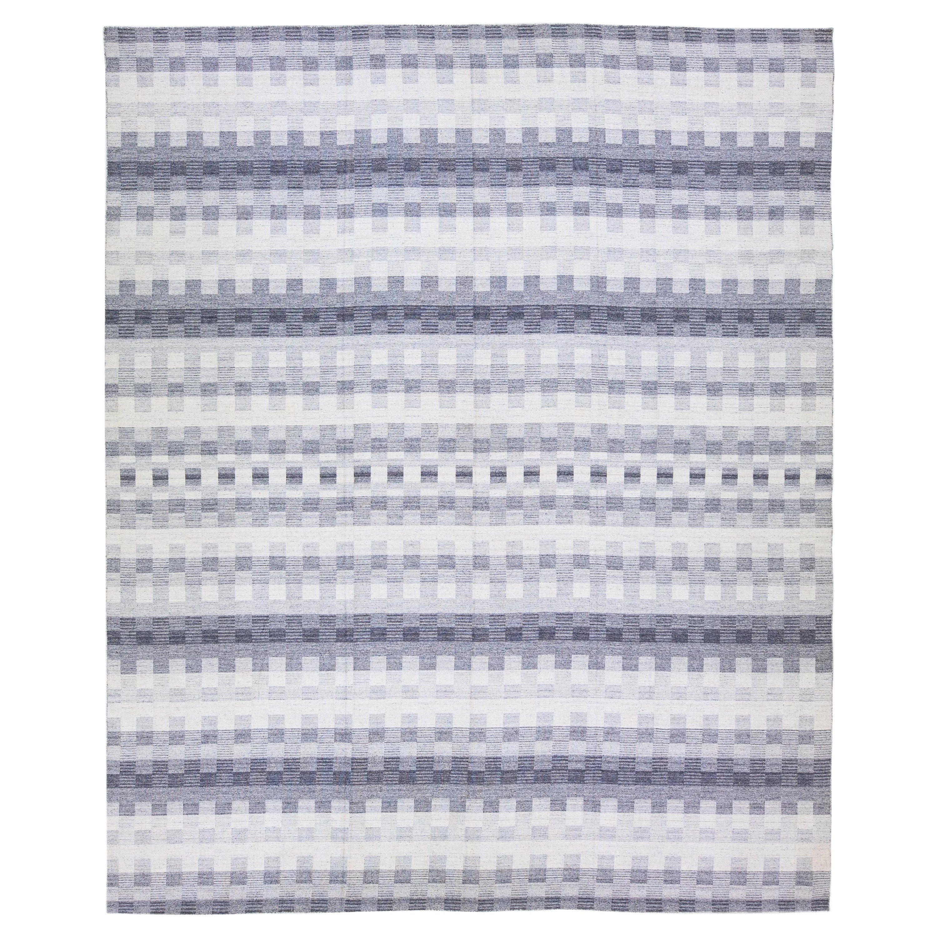 Blue Modern Kilim Flatweave Ivory & Gray Wool Rug With Geometric Seamless Motif For Sale