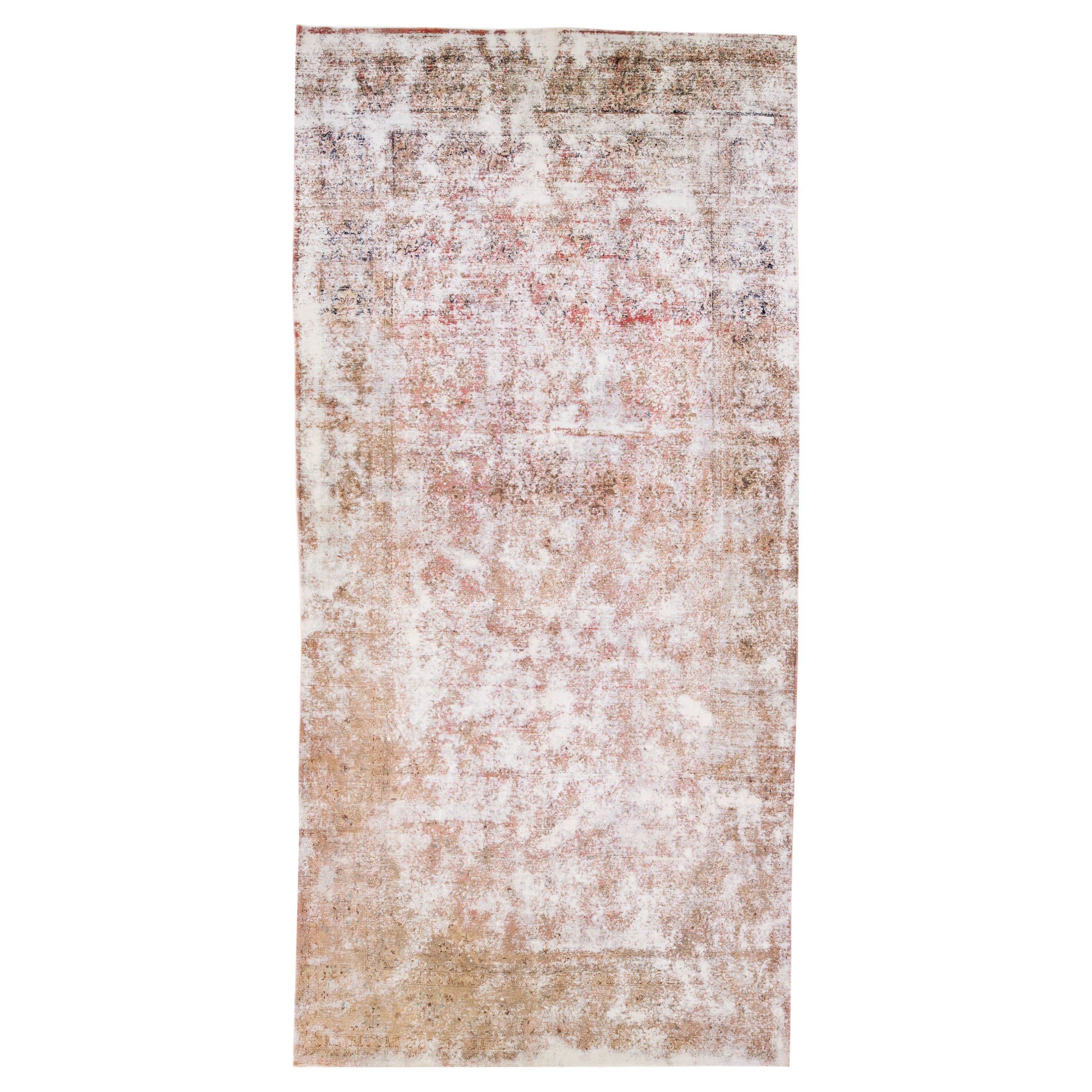 Antiker, handgefertigter, rostfarbener Teppich aus persischer Wolle aus Täbris im Angebot