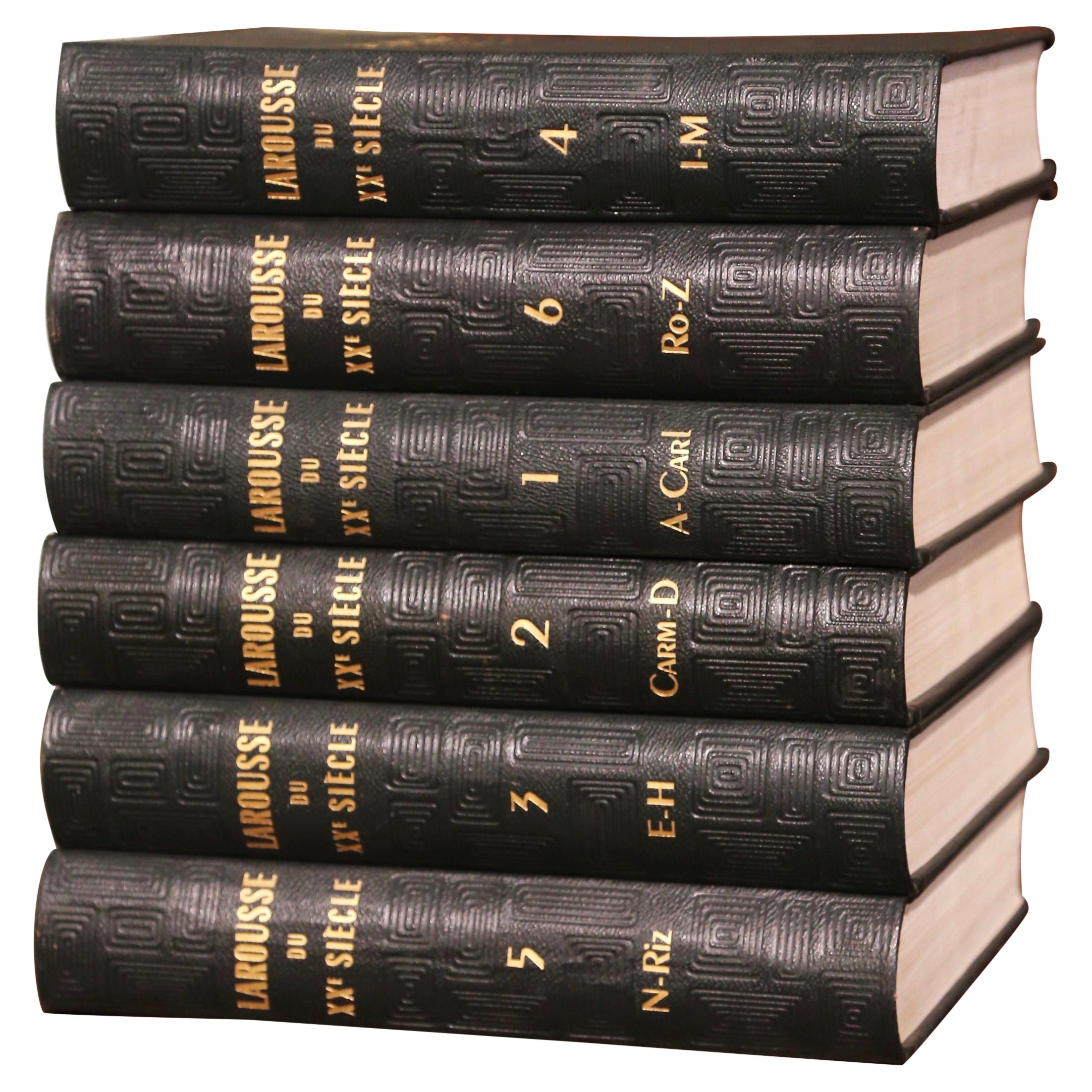 Suite von 6 französischen ledergebundenen Wörterbüchern aus dem frühen 20. Jahrhundert, datiert 1929 im Angebot