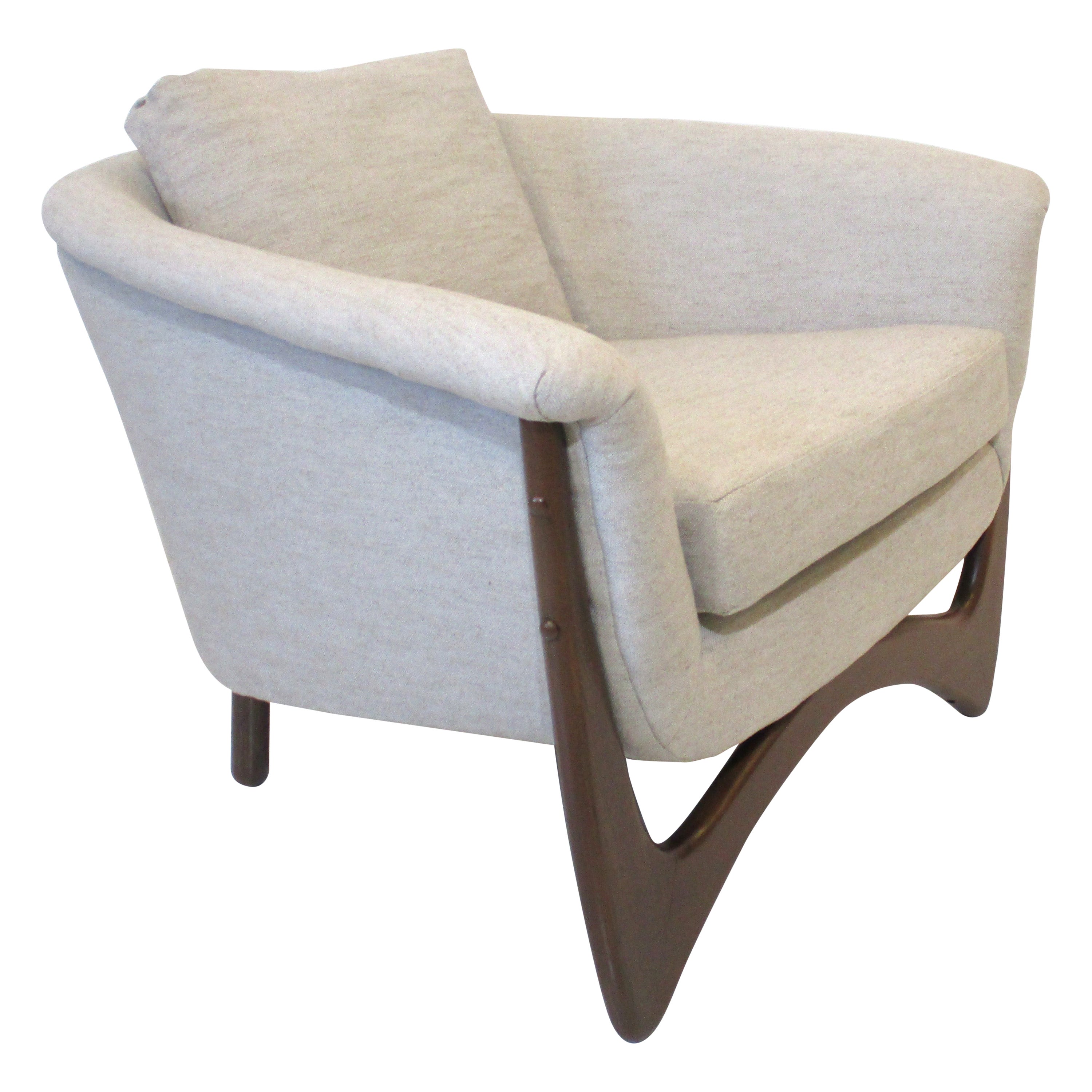 Mid Century Sculptural Lounge Chair in the style of Adrian Pearsall For Sale