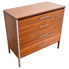 Commode à 4 tiroirs en noyer, de style moderne du milieu du siècle, de Paul McCobb pour Calvin Furniture