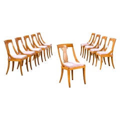 Ensemble de 10 chaises Bbpr du 20ème siècle en bois et tissu rose clair