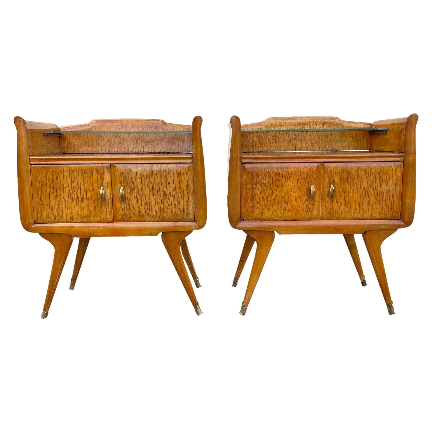 20th Century Italian Pair of Mid-Century Maplewood Nightstands by Paolo Buffa