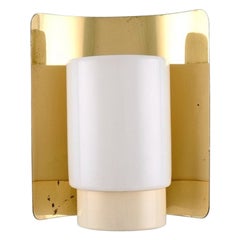 Vintage Hans Agne Jakobsson for A / B Markaryd, Wall Lamp in Brass and Lacquered Metal. 