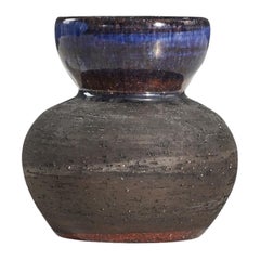 Gusztav und Ulla Kraitz, Vase, dunkelblau glasiertes Steingut, Schweden, 1970er Jahre