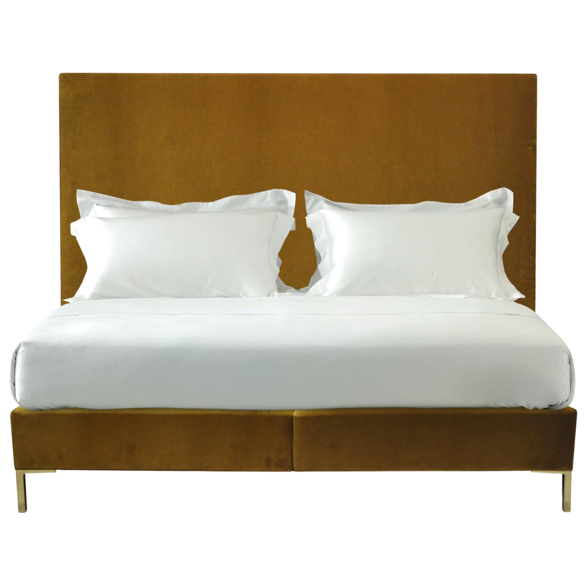 Handcrafted Savoir Harlech Headboard and Nº3 Bed Set, Bespoke, Eastern King Size For Sale