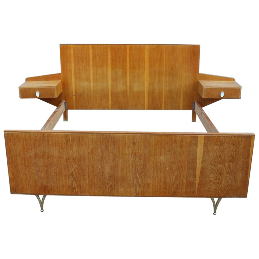 Large Mid-Century Italian Bed in Chestnut and Brass by Gio Ponti Attributed 1950