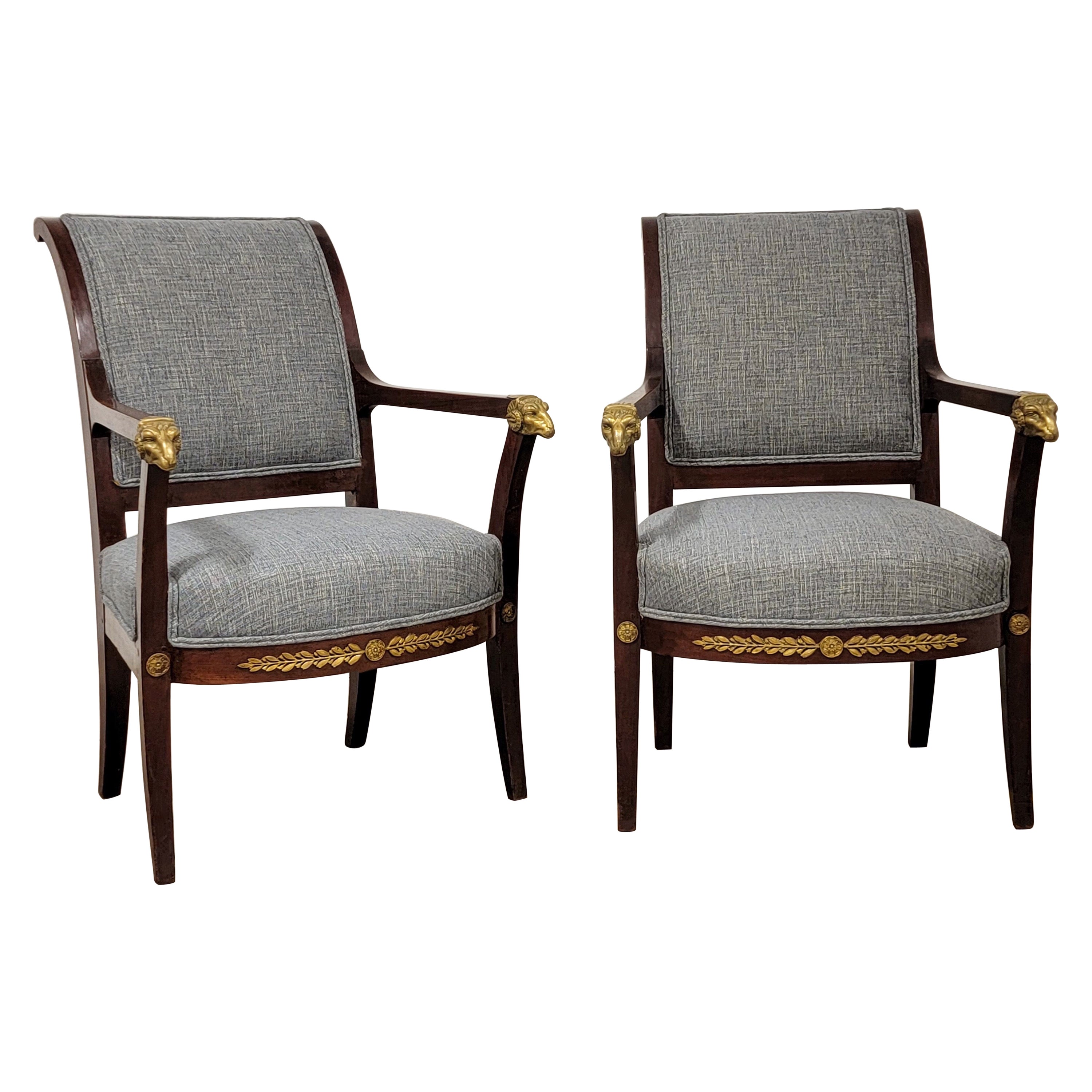 19th-C. Paire de chaises bergères italiennes de style néo-classique avec béliers en bronze moulé