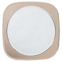 Miroir circulaire italien des années 1960 avec cadre carré en verre brun fumé