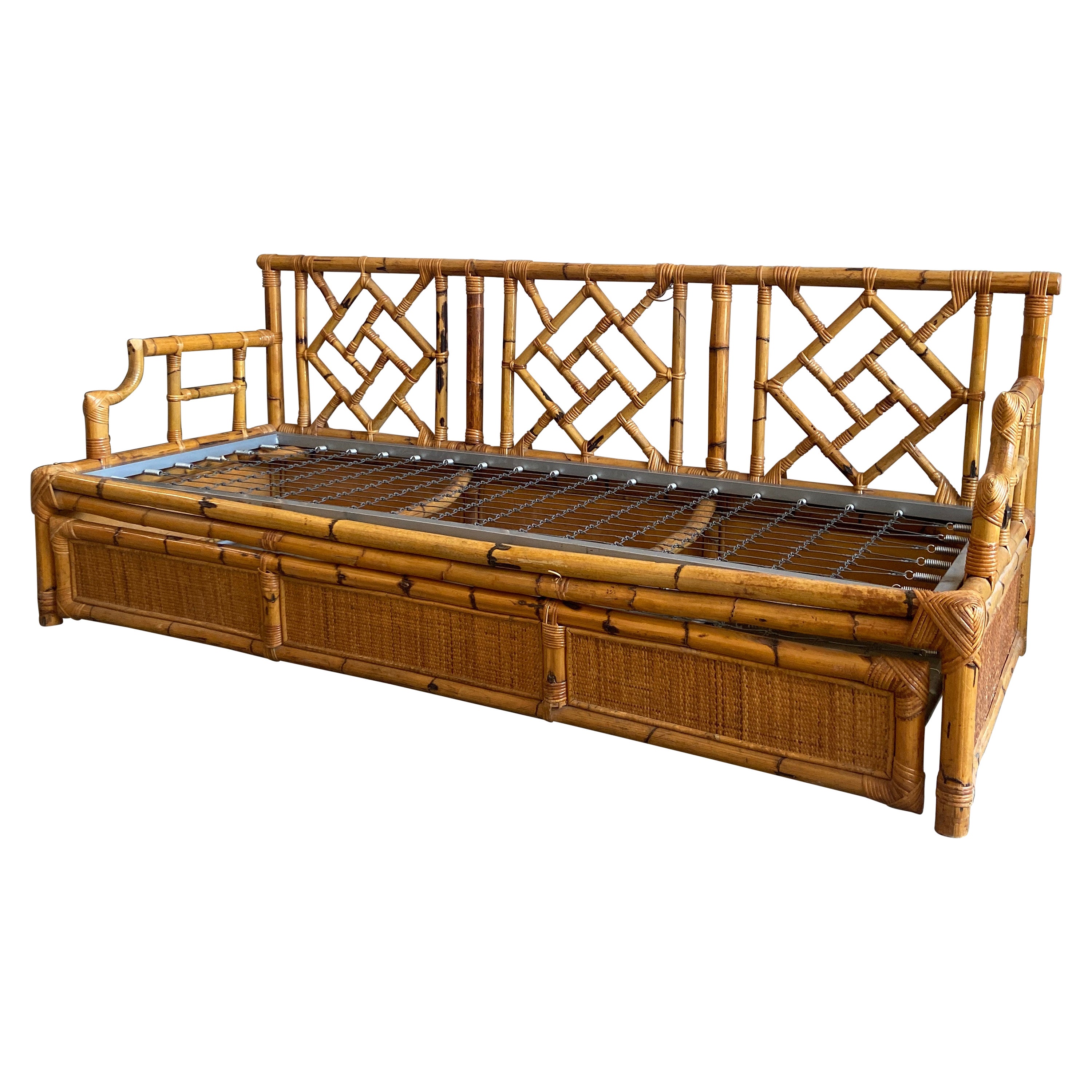 Mid-Century Modern Italian Bamboo Sofa Bed by Vivai del Sud. 1970s For Sale