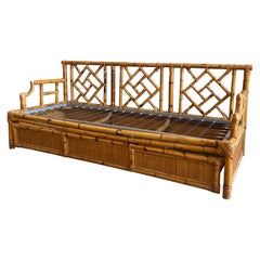 Mid-Century Modern Italian Bamboo Sofa Bed by Vivai del Sud. 1970s