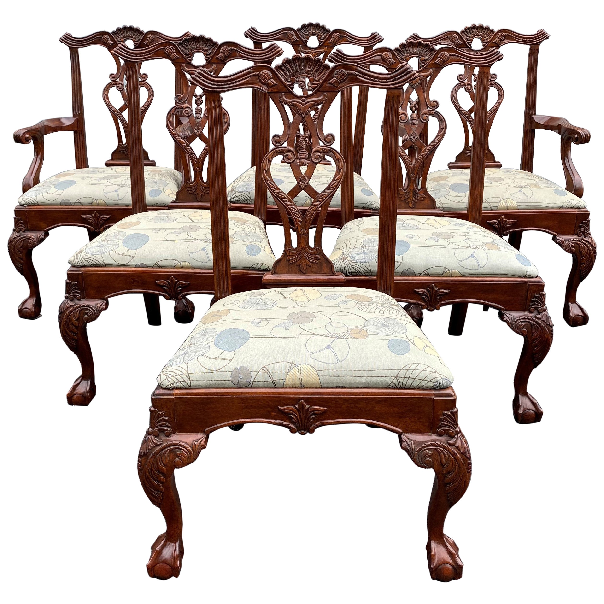 Set of Six Nicely Carved Chippendale Style Mahogany Dining Chairs