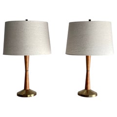 American Mid Century Modernist Pair of Hourglass Table Lamps in Walnut and Brass