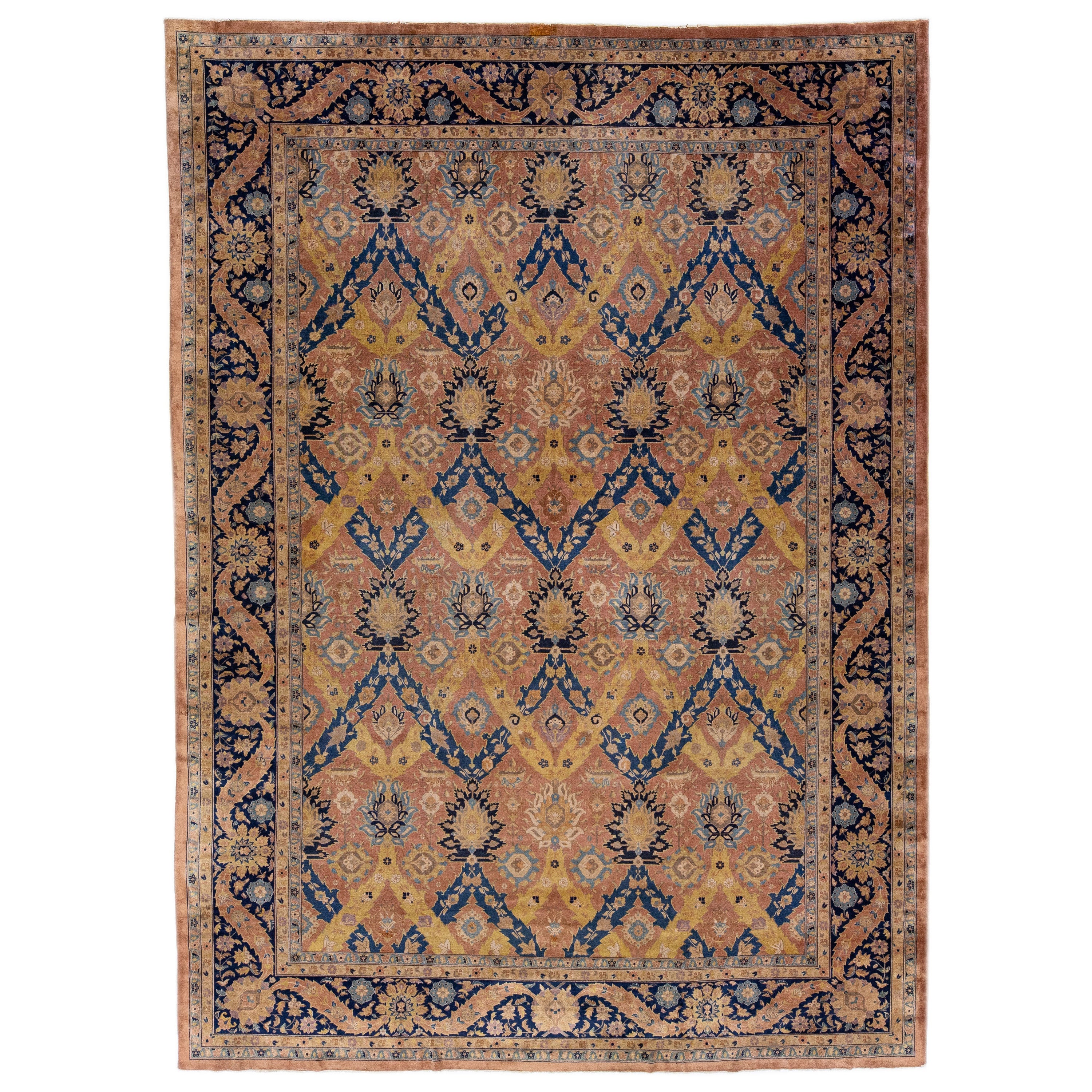 Antiker indischer Agra handgefertigter Teppich aus Wolle mit Allover-Muster in Pfirsich