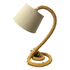 Lampe de table en corde