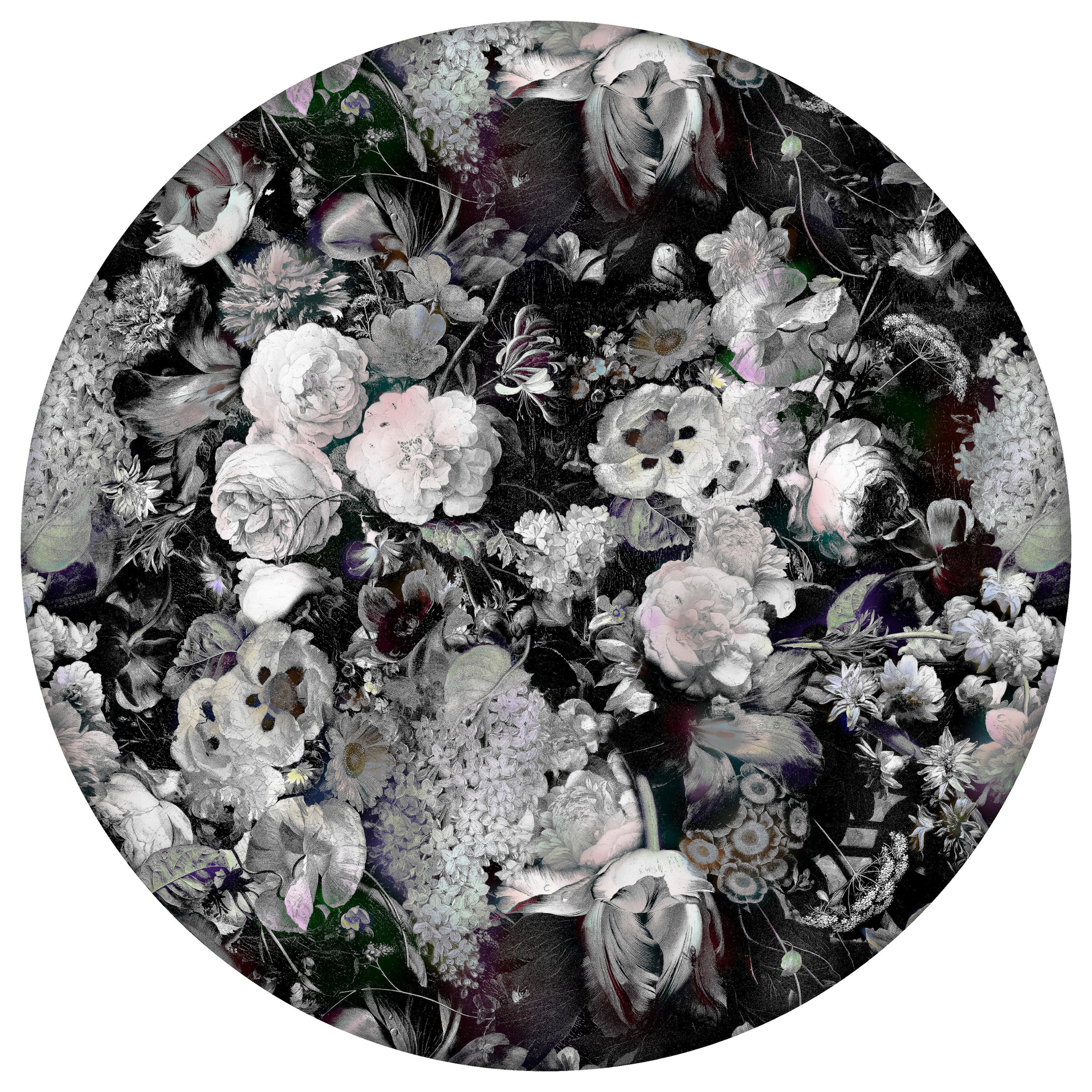 Moooi Small Eden Queen B&W Round Rug in Low Pile Polyamide For Sale