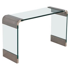Tavolo consolle in vetro curvato e acciaio inossidabile della linea Mid-Century Modern di Pace