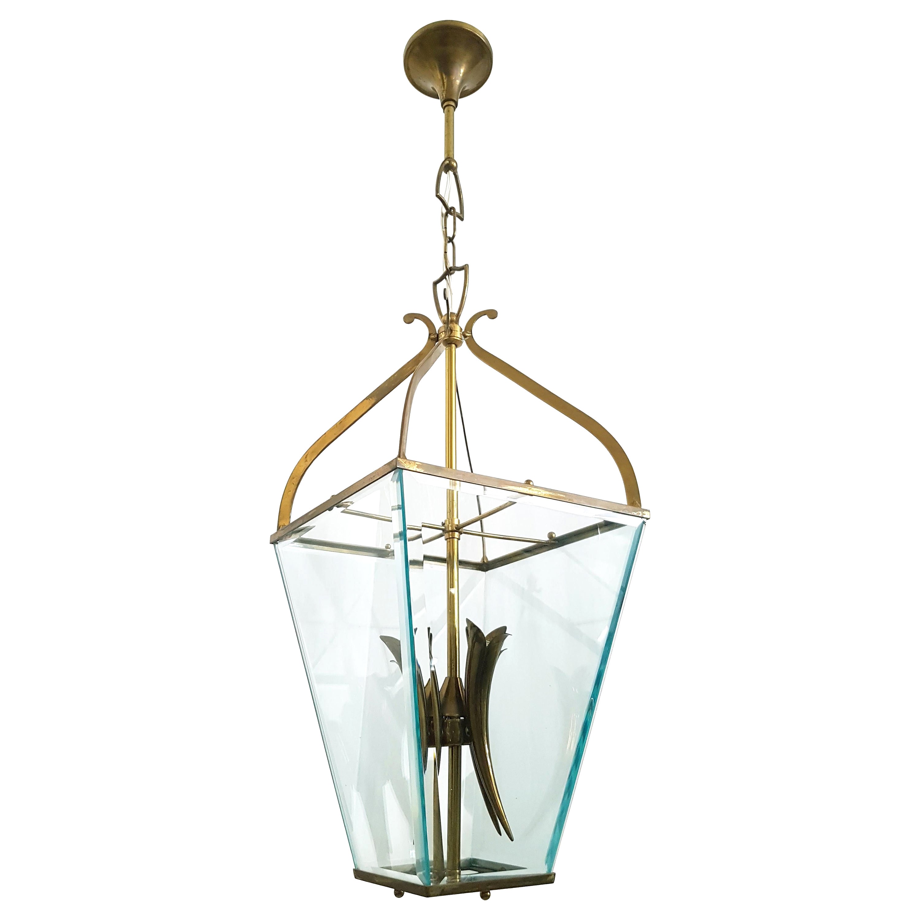 Lampe à suspension italienne du milieu du siècle dernier en verre à facettes et laiton dans le style de G. Ulrich