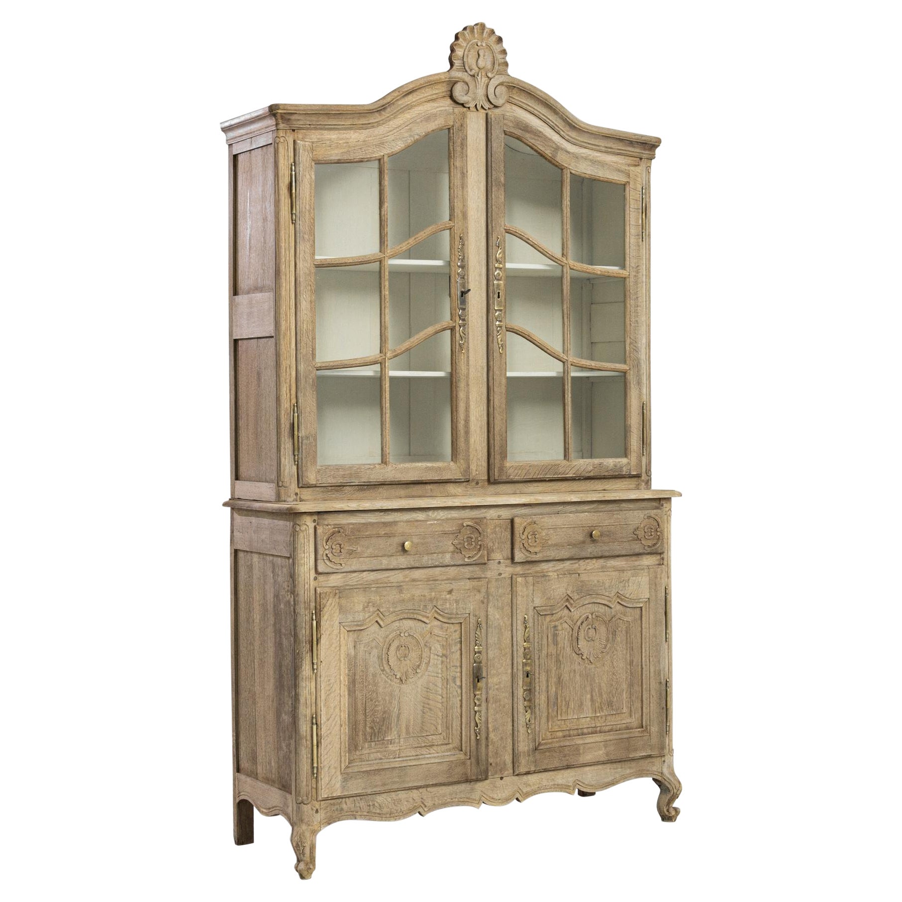 1900s French Oak Rococo Vitrine