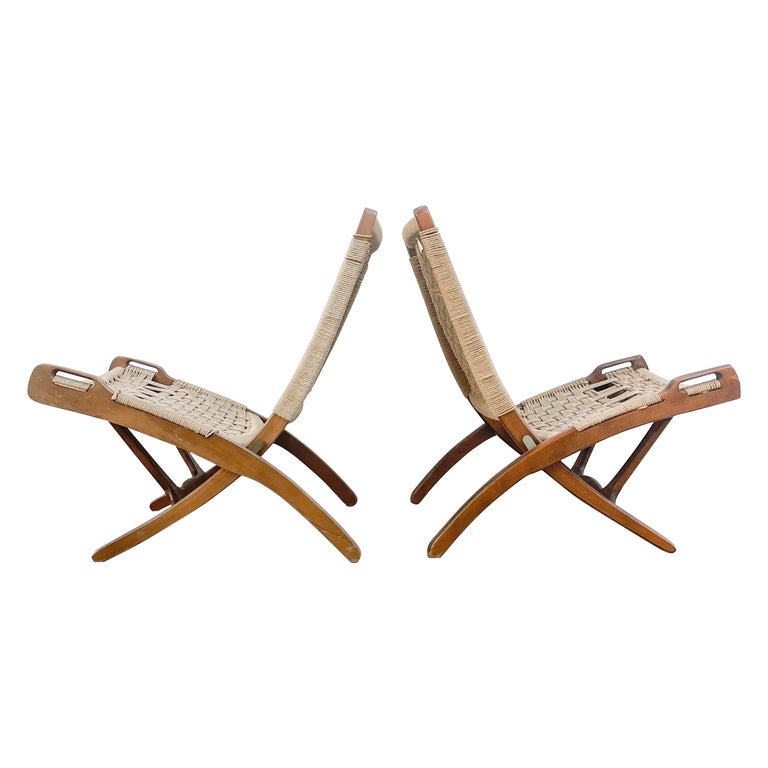 Mid Century Folding Rope Chairs in the Style of Hans Wegner For Sale at