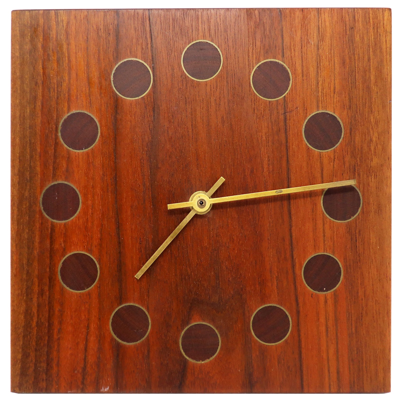 CalleaDesign Wanduhr Aus Nussbaumholz – 39 Cm, Leiser Quarzwerk, Italien-Design