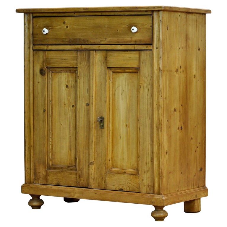 Vintage Pine 1930's For Sale at 1stDibs