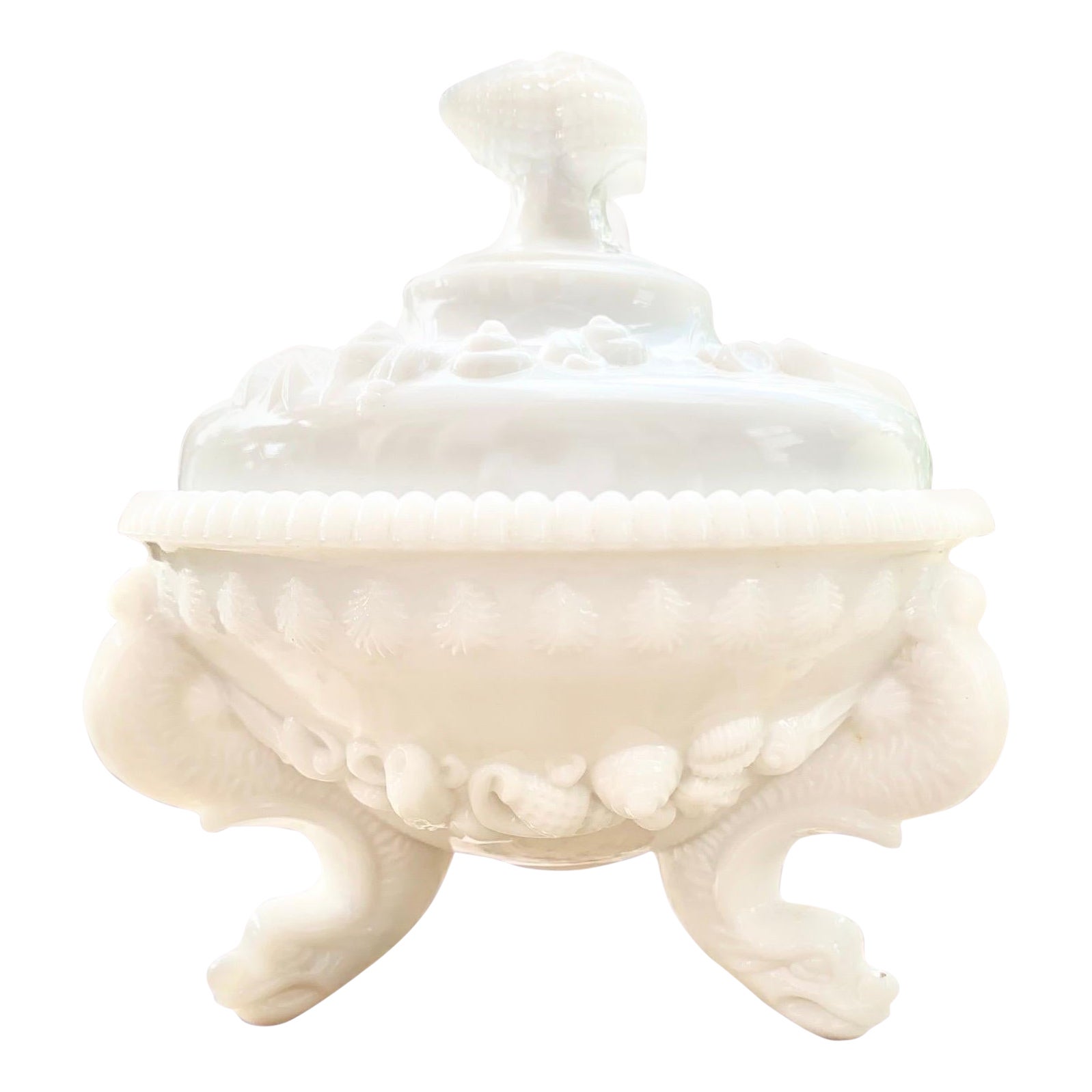 Milk Glass Candy Dish W/ Lid, Westmoreland Glass Co. Argonaut Shell Pattern For Sale