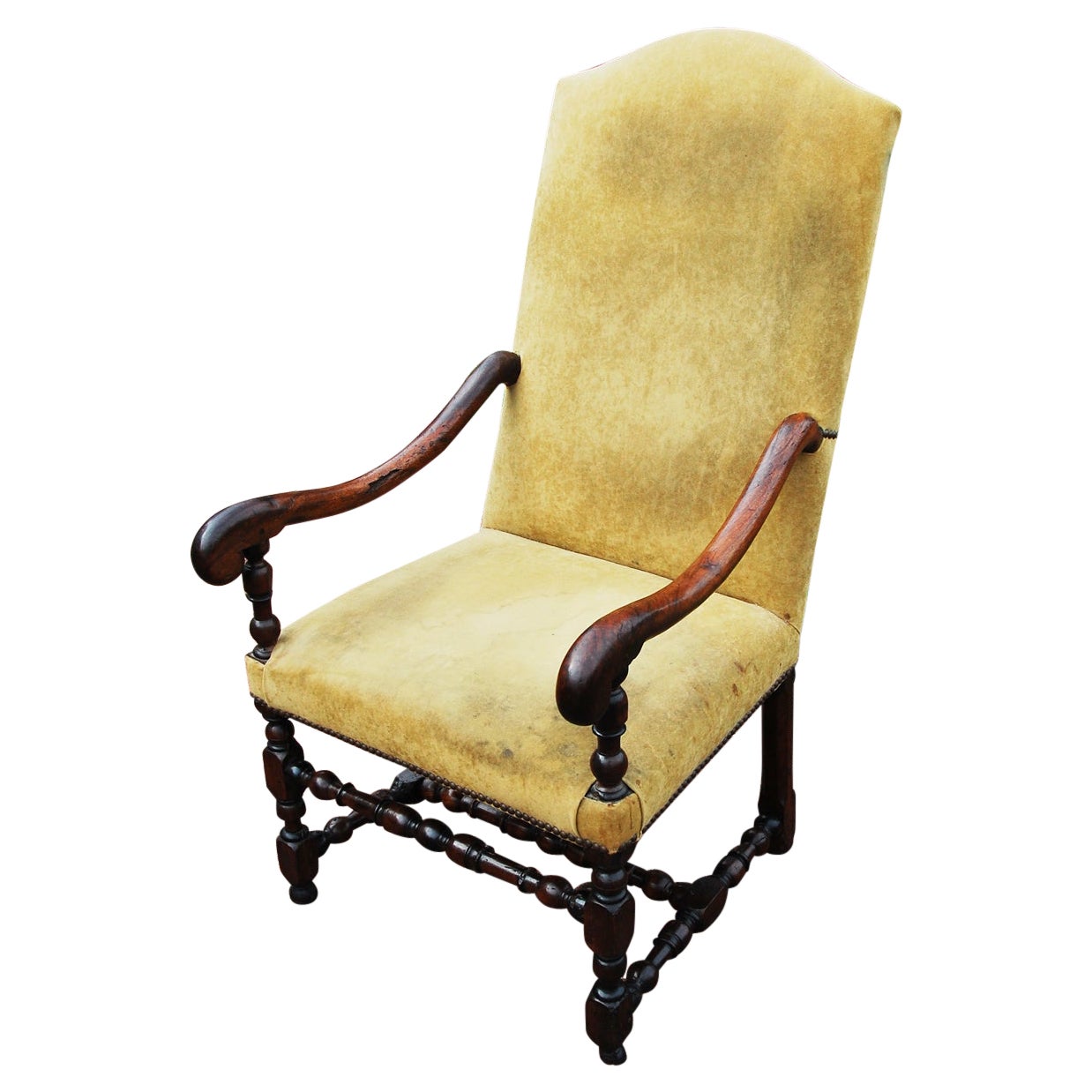 English William and Mary Period Walnut Carved and Turned Lounging Chair For Sale