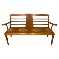 Banc du milieu du siècle en bois et jonc, années 1950