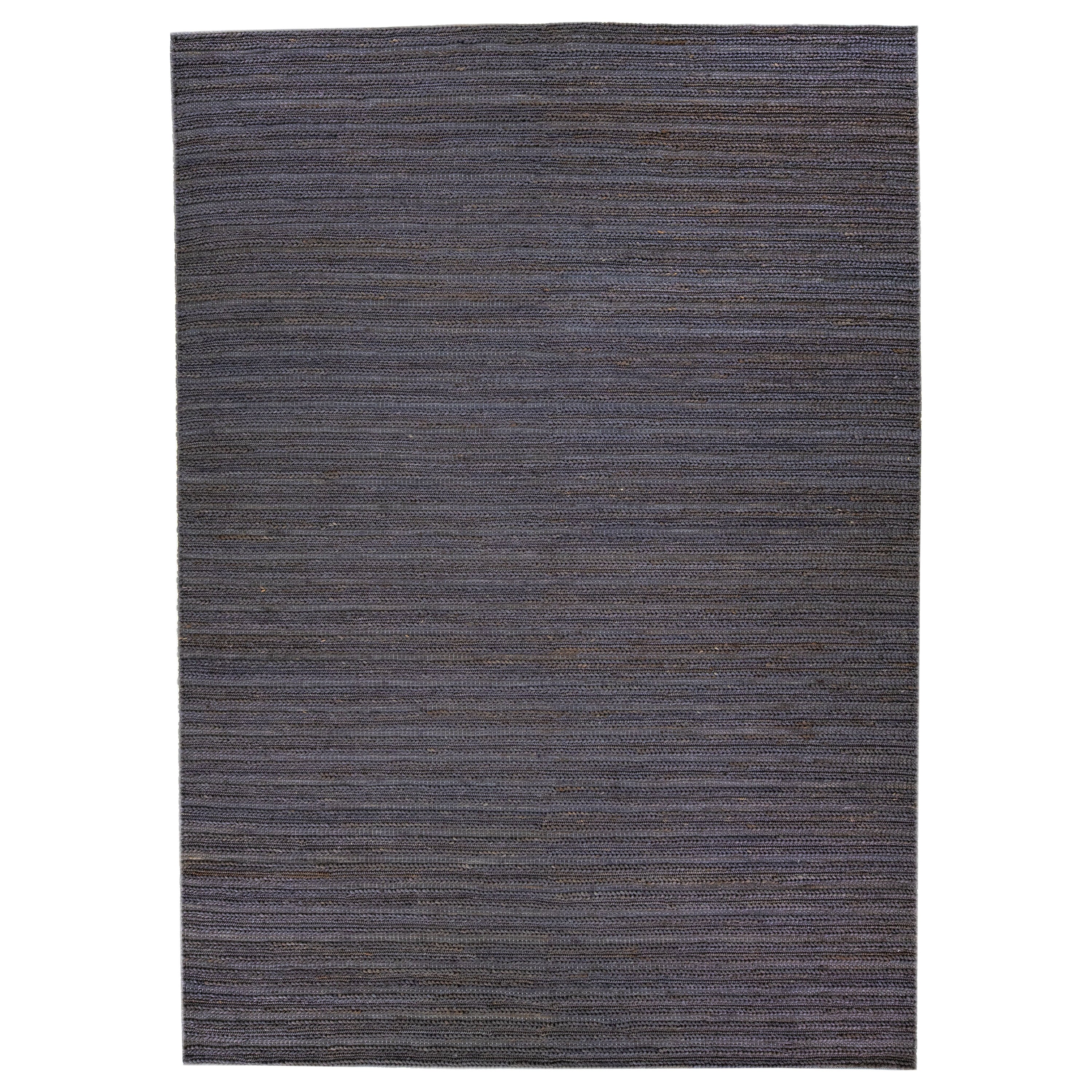 Tapis moderne en jute et coton à texture naturelle tissé à la main, de couleur gris-onyx
