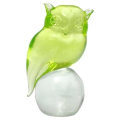 Murano Sommerso Glowing Uranium Green Italian Art Glass Owl Bird Sculpture