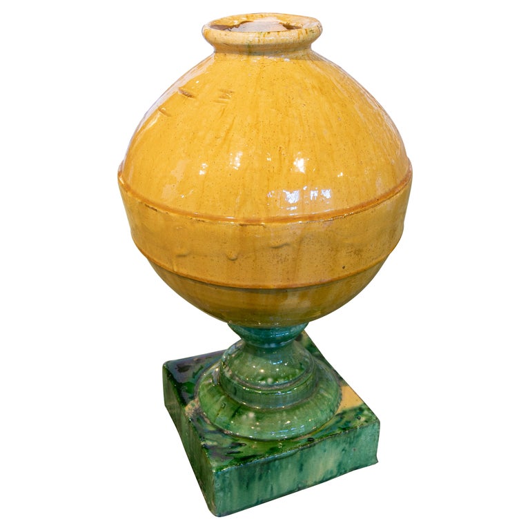 Spanish Glazed Ceramics Finials in Yellow with a Green Base For Sale at