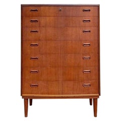 Large Dresser in Teak from the 1960s