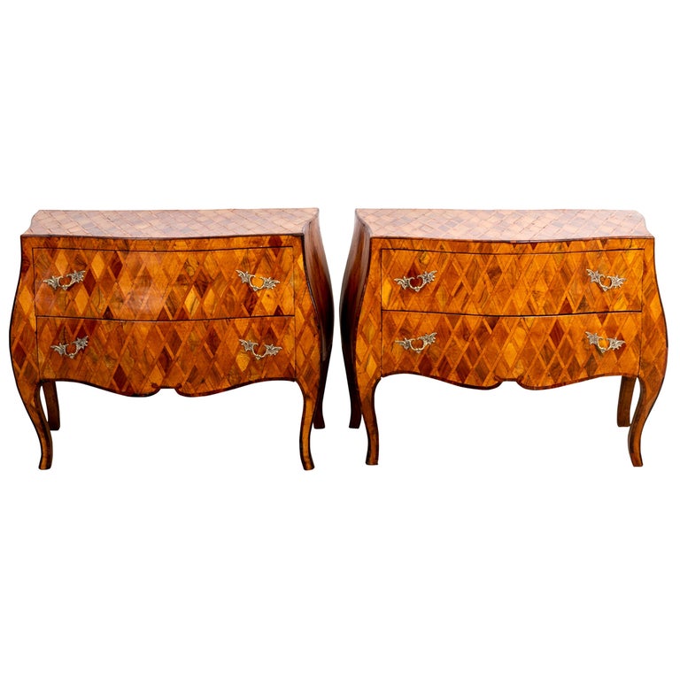 Pair of Italian Bombe Chests For Sale at 1stDibs
