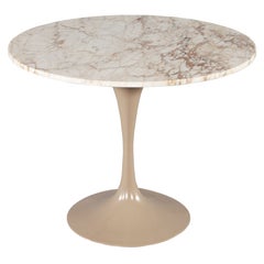 Vintage Modern Round Marble Top Table in the Style of Eero Saarinen Pedestal Table