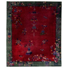 Tapis en laine chinoise rouge et vert Art Déco ancien du 20ème siècle fait à la main