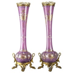 Incroyables vases continentaux en verre émaillé et doré, montures en bronze, 19e siècle