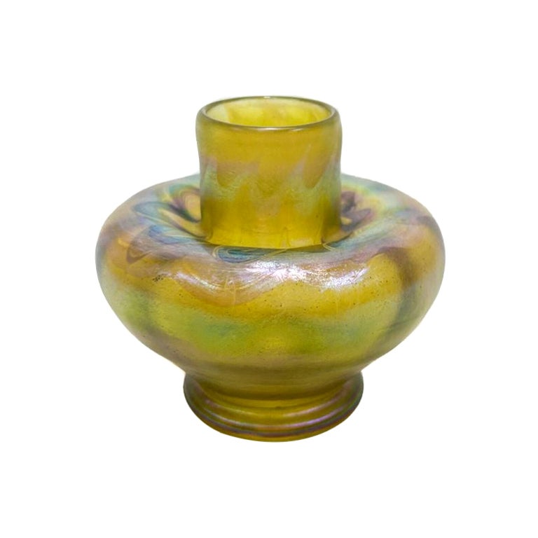 LCT Tiffany Gold Favrile Art Glass Miniature Vase, Pulled Designs #A2981, c1895 For Sale