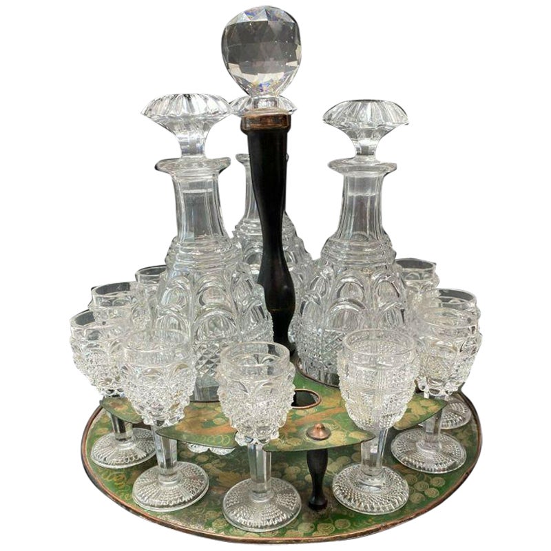 Exceptionnel verre de Baccarat taillé en Tantale Diamant et Feuilles, vers 1950 en vente