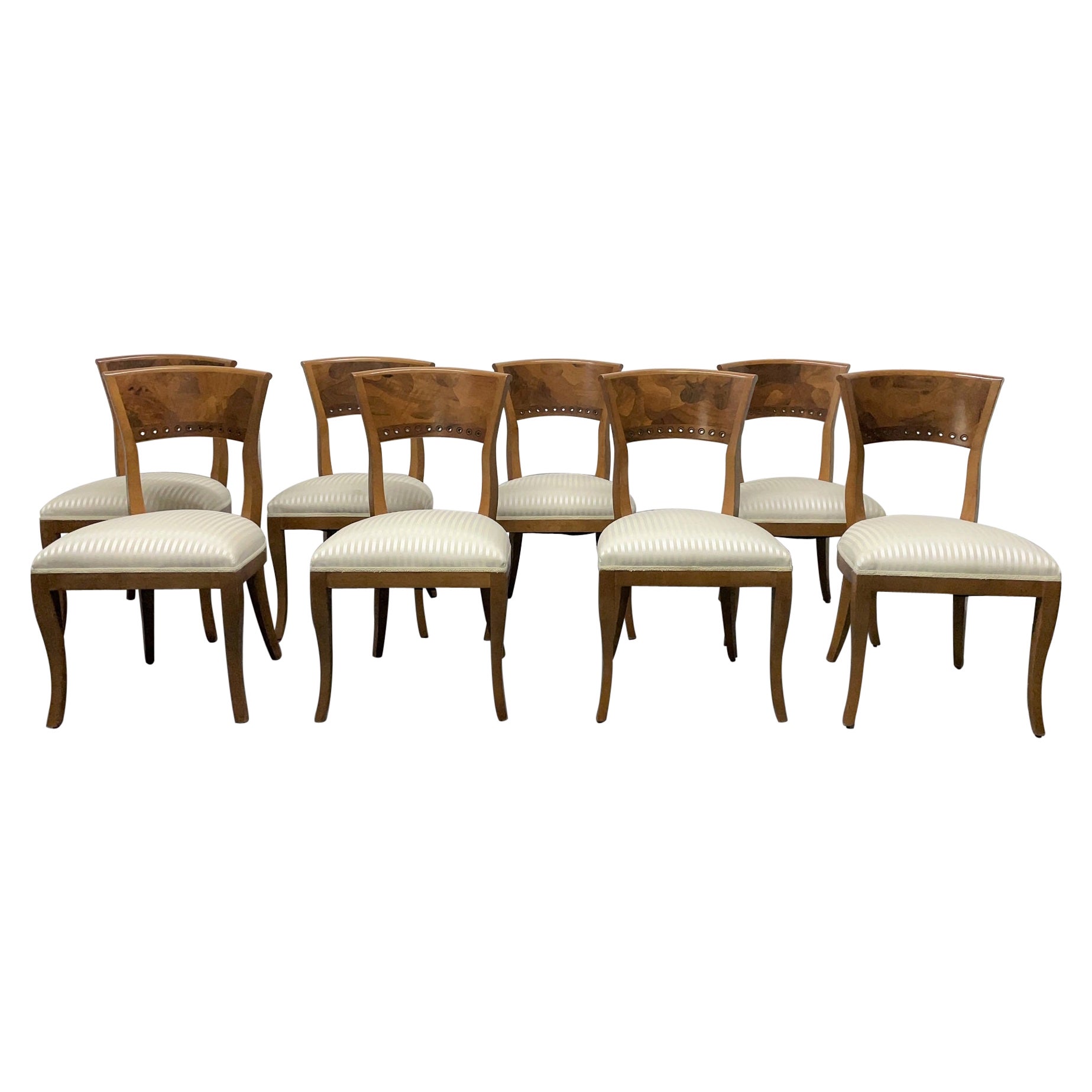 Ensemble de 8 chaises de salle à manger de style Biedermeier en vente