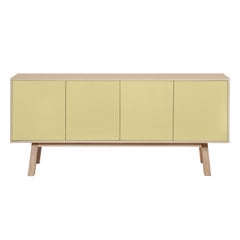 Credenza in legno a 4 ante KUBE, giallo chiaro, disegnata a Parigi - made in France