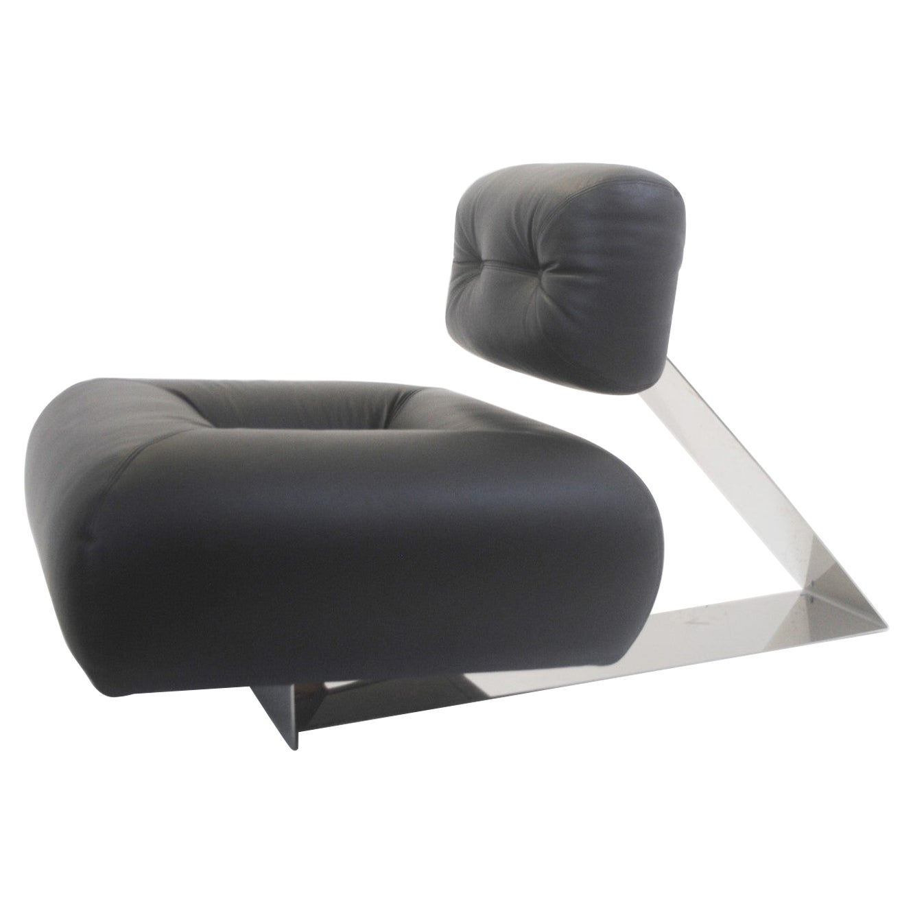 Mid-Century Modern Rare "Aran" Lounge Chair Oscar Niemeyer, 1970s For Sale