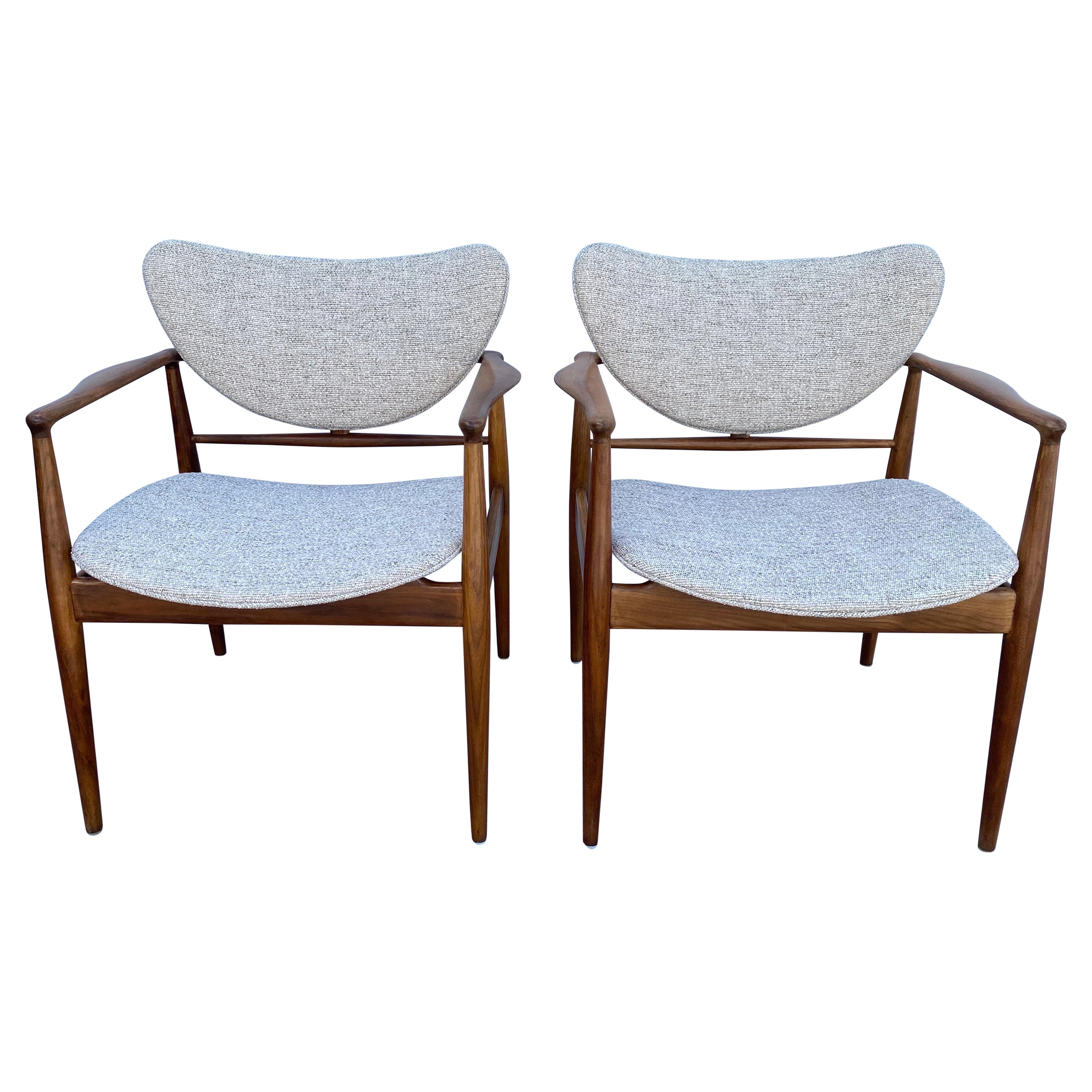 Paar Finn Juhl Nr. 48 Dänische Moderne Stühle für Baker, 1950er Jahre