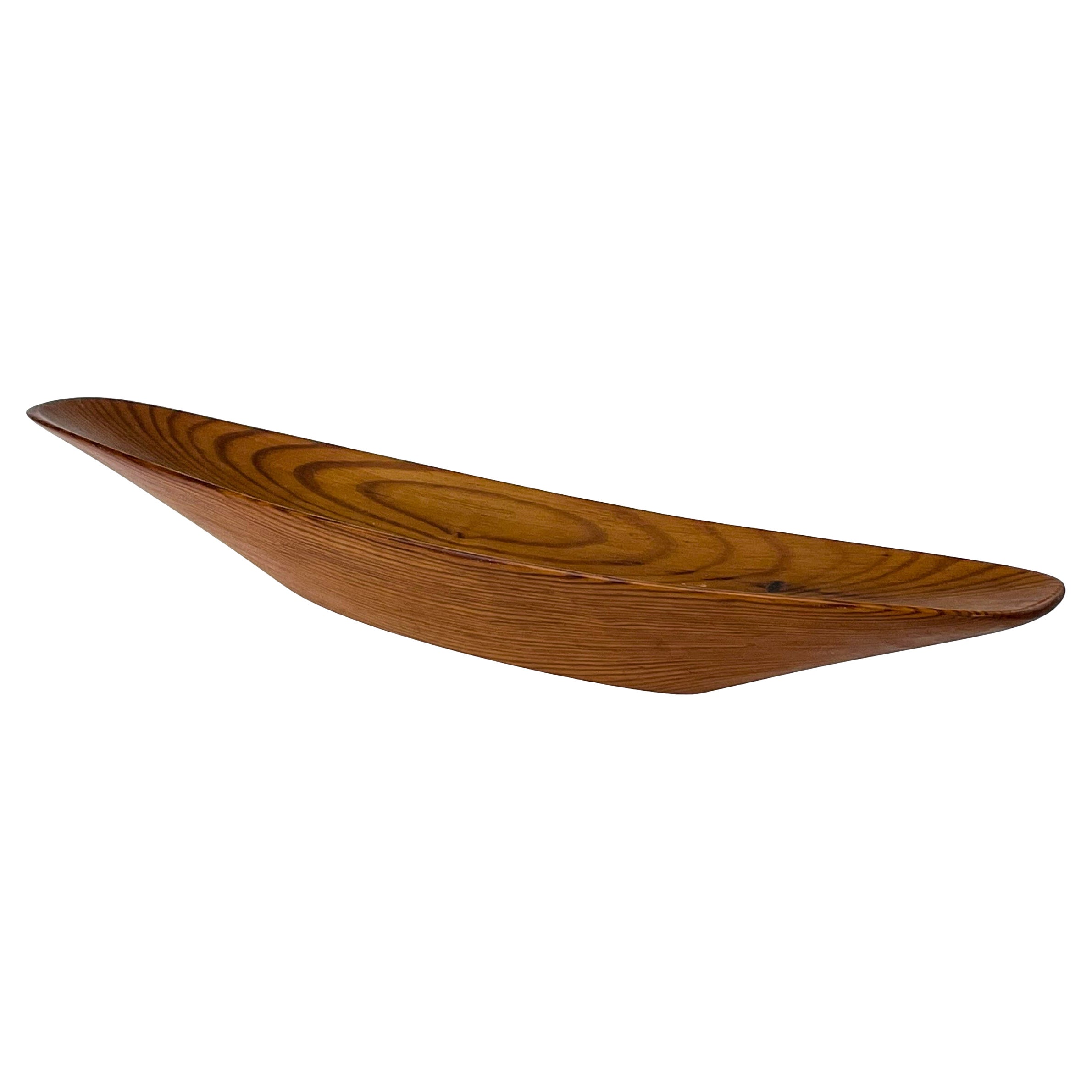 Scandinavian Modern Sakari Pykälä a Unique Handcarved Larchwood Boatshaped Dish

A handcarved, large larchwood boatshaped dish. Made by the Finnish sculptor Sakari Pykälä, most likely in the 1960's.

This dish is an unique piece and fully signed /