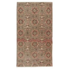 3.8x6,8 Ft Handgefertigter türkischer Vintage-Teppich mit floralem Design in Korallenrosa und Taupe