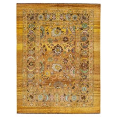 Tapis en laine jaune de style moderne de l'époque médiévale fait à la main avec motif floral par Apadana