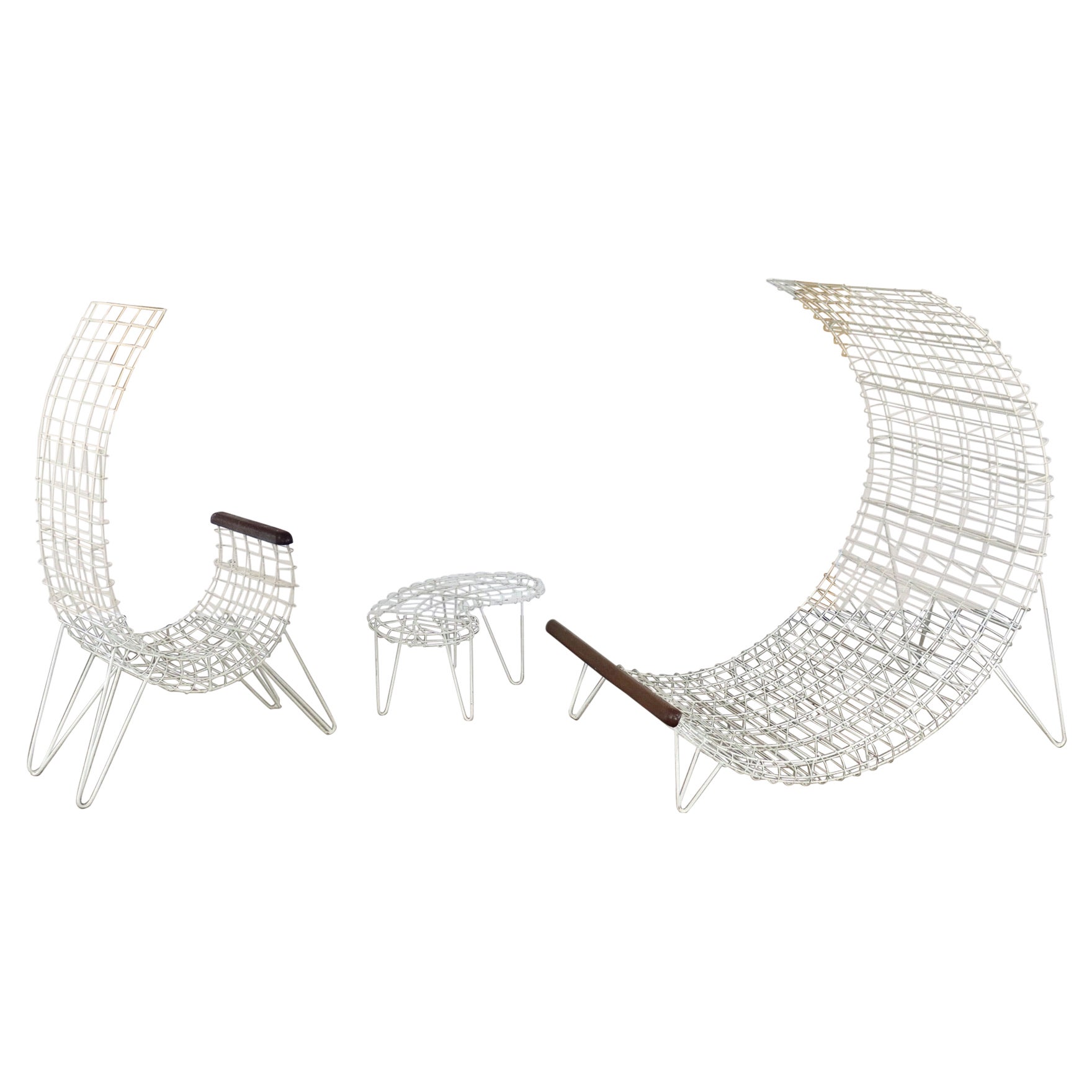 Mid-Century Sculptural Garden Set in White Metal, Italy 1970s For Sale