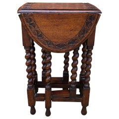 Ancienne table anglaise à pieds goutte d'eau avec superbe plateau sculpté en chêne torsadé de style Barley Twist