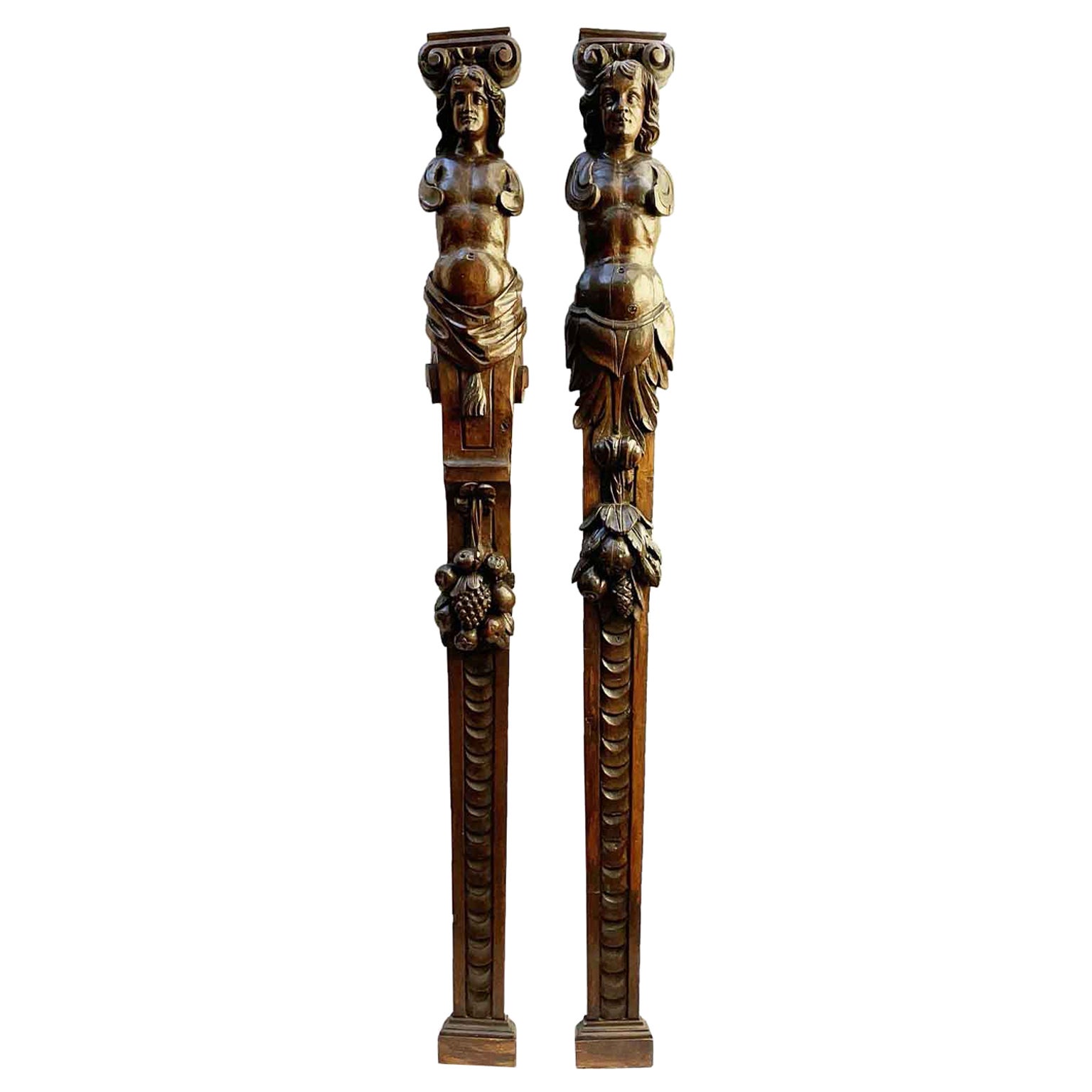 Paar italienische Wandskulpturen Caryatids in Übergröße aus der Renaissance des 16. Jahrhunderts 